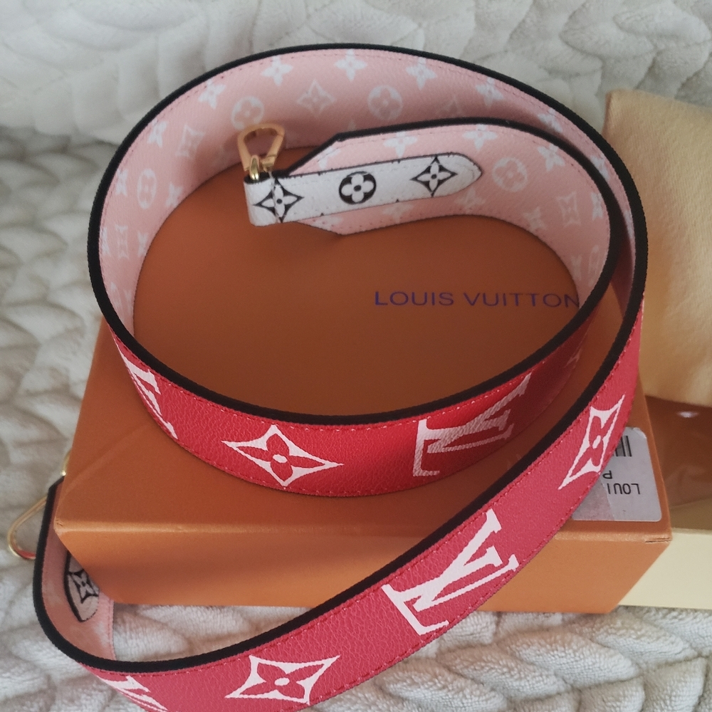 Crossbody strap
